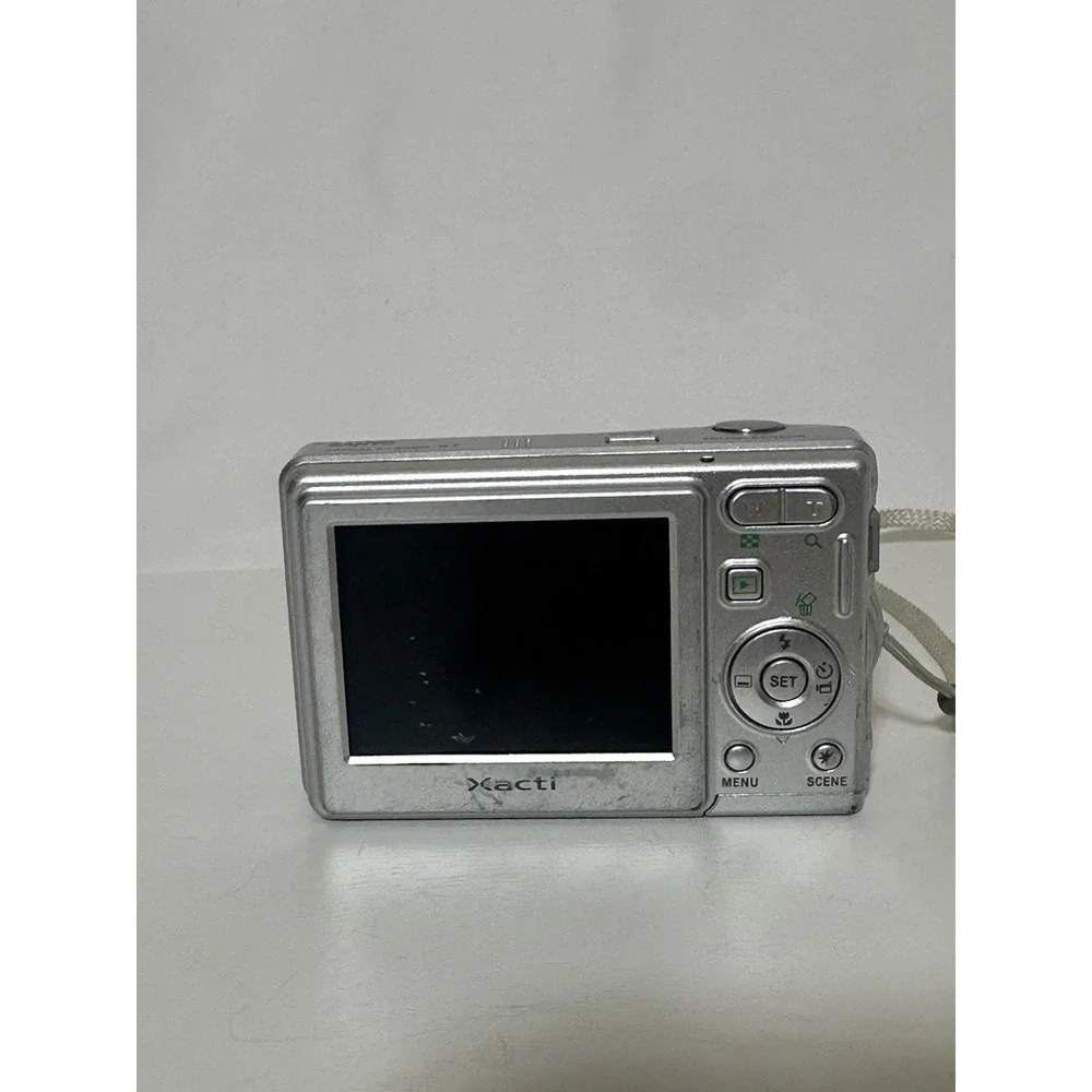 Sanyo Xacti VPC-S7EX Digital Camera